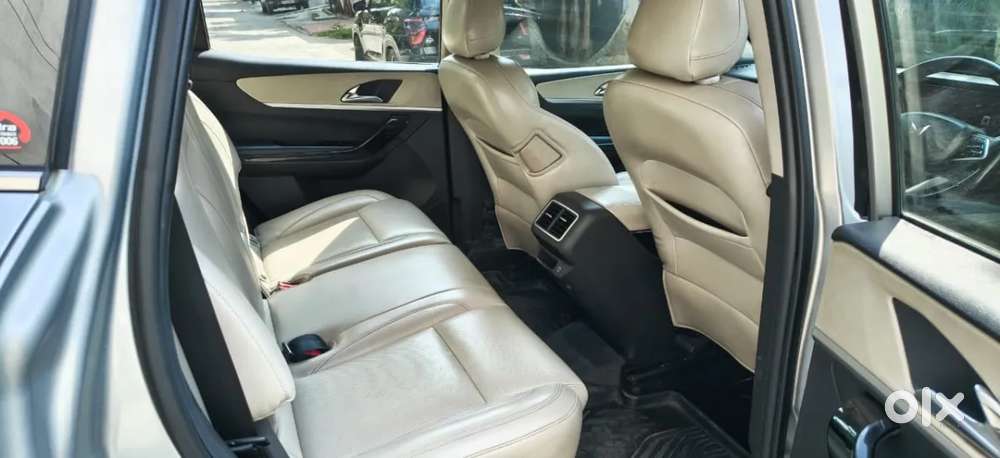 Mahindra Xuv700 2.2 Ax 7 Diesel Mt Luxury Pack Str, 2023, Diesel