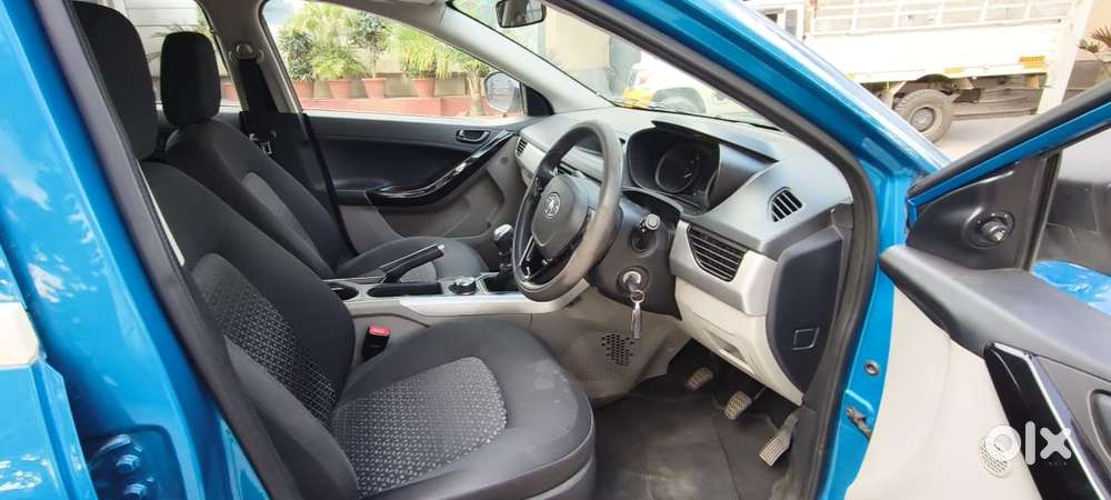 Tata Nexon 1.5 Revotorq Xm (s), 2017, Petrol