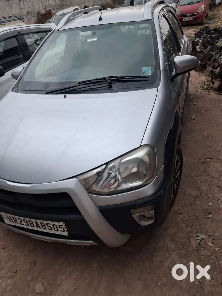 Urgent Sale Toyota Etios Cross 2015 Diesel 97000 Km Driven