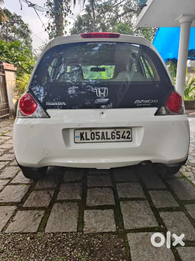 Honda Brio 2015 Petrol Well Maintained