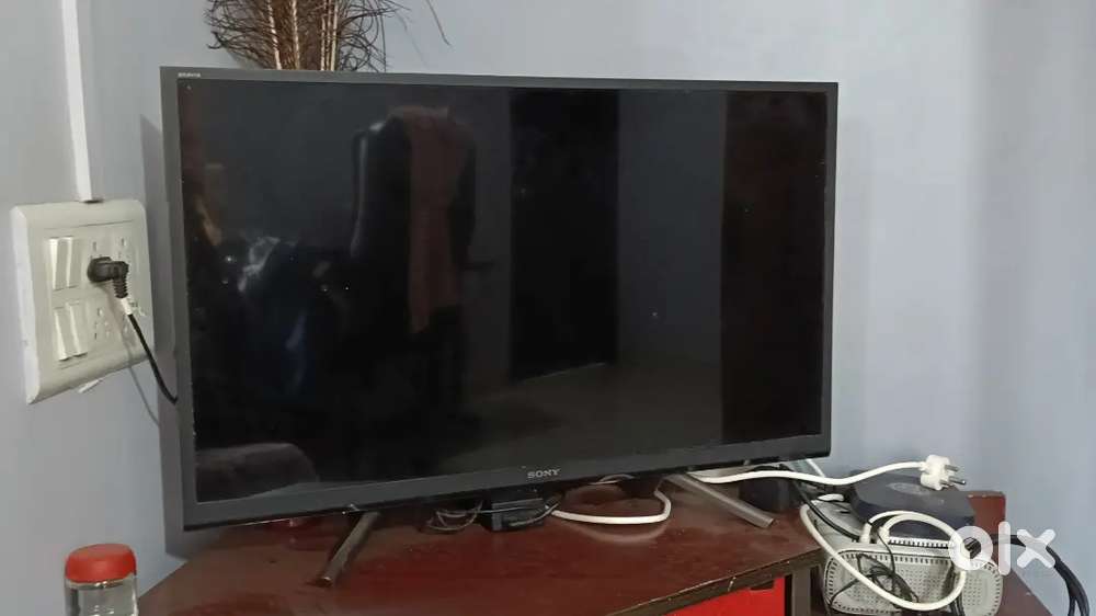 Sony Bravia 32 inch smart TV