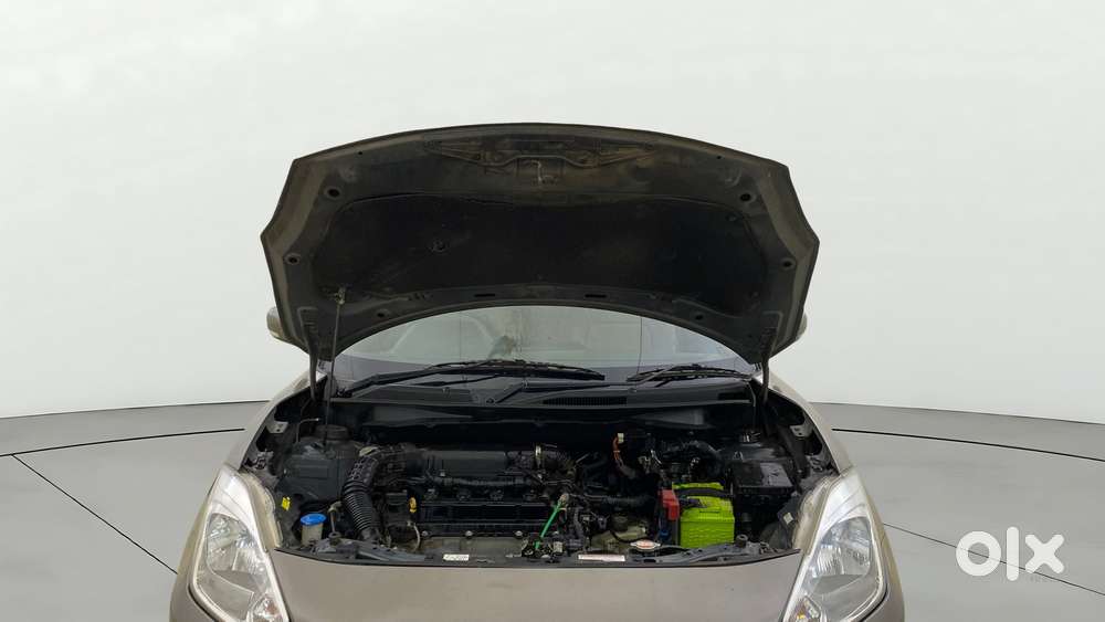 Maruti Suzuki Swift Dzire Amt Zxi, 2020, Petrol
