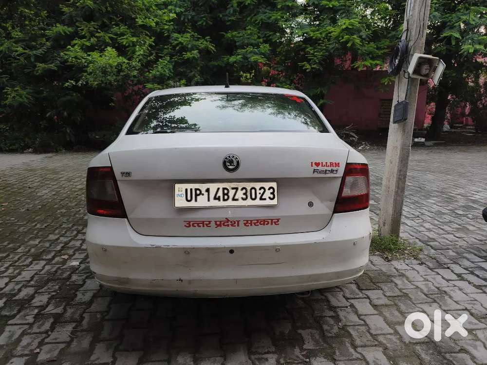 Skoda Rapid Elegance 2013 Diesel Manual