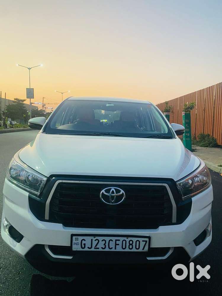 Toyota Innova Crysta 2.4 G Mt 7 Str, 2023, Diesel