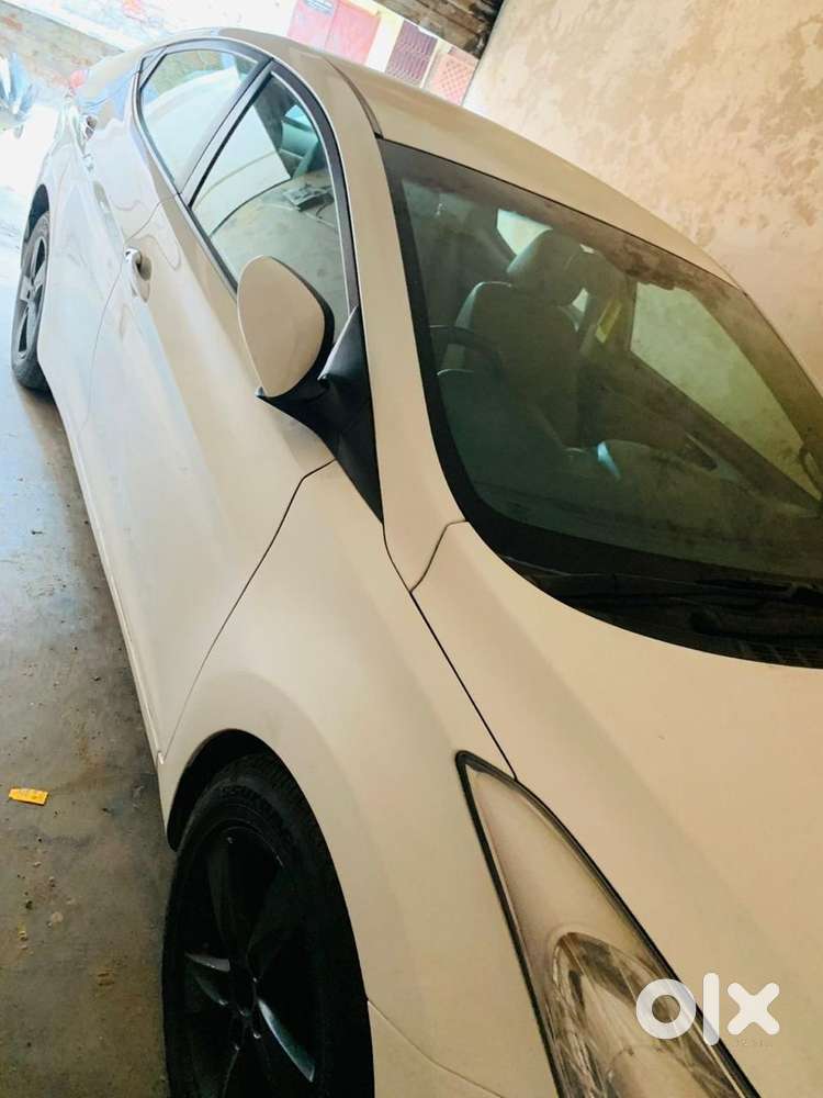 Hyundai Neo Fluidic Elantra