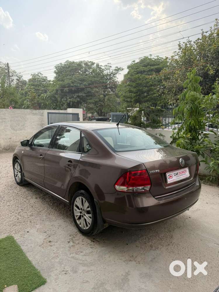 Volkswagen Vento 2010-2013 Petrol Highline, 2015, Petrol