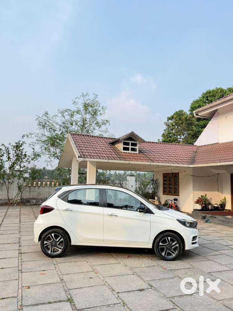 Tata Tiago, 2023, Petrol