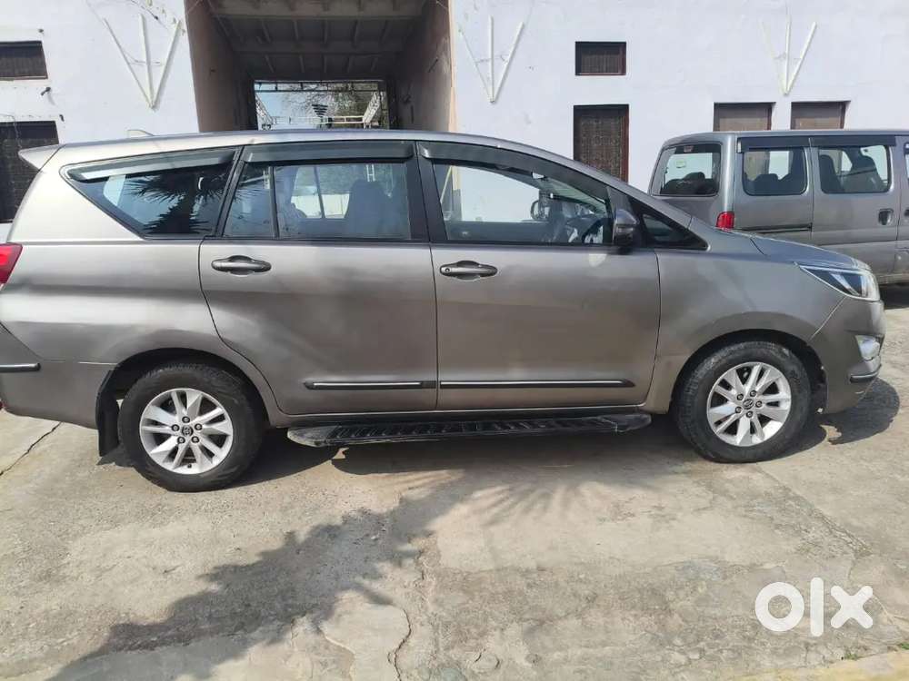 Toyota Innova Crysta 2019