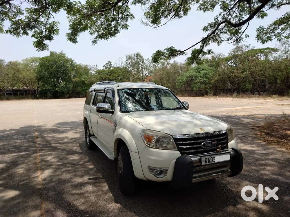 Ford Endeavour Diesel AT 2011 model