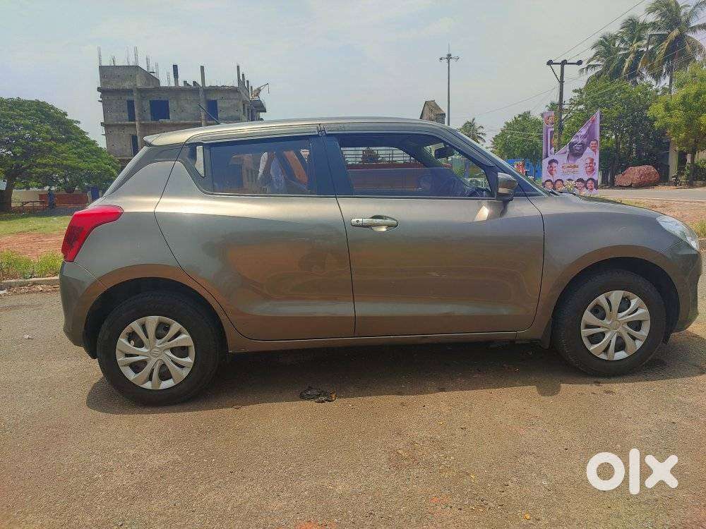 Maruti Suzuki Swift Vxi + Manual, 2022, Petrol
