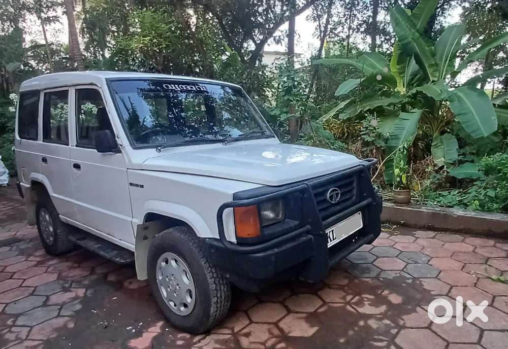 Tata Sumo Tourin 2000 Diesel Manual.  Single Owner.  Well Kept..