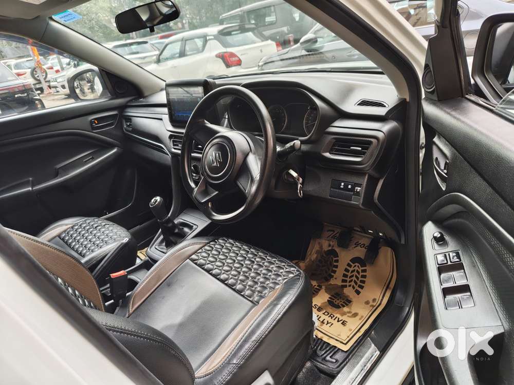 Maruti Suzuki Brezza 1.5 Lxi Smart Hybrid, 2024, Petrol