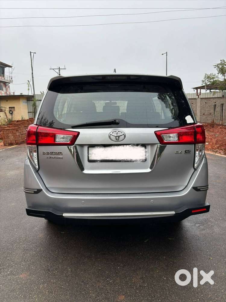 Toyota Innova Crysta 2018 Diesel 120000 Km Driven