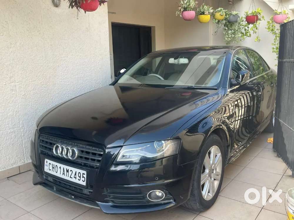 Audi A4 Diesel Automatic 95000 Km Driven 2012