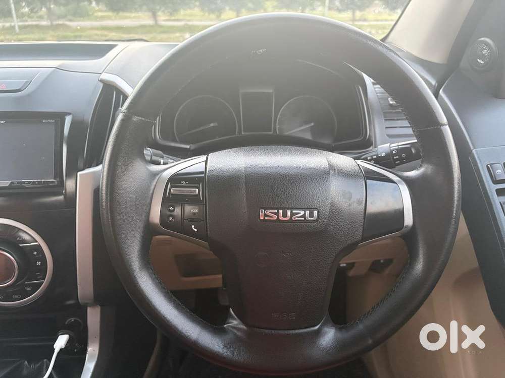 Isuzu D-max V-cross 4x4, 2016, Diesel
