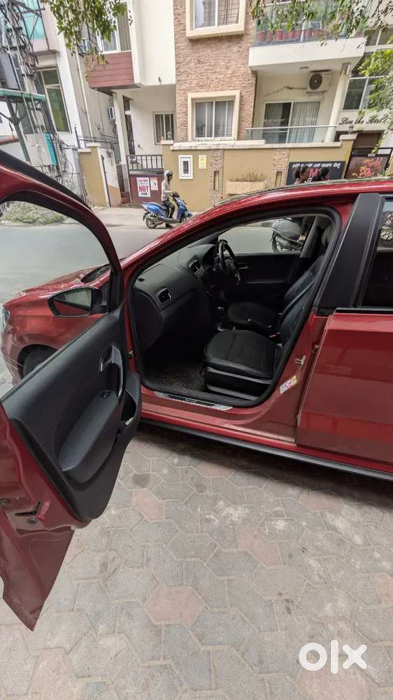 Volkswagen Polo Gt 1.2 Tsi Sunset Red, Black Roof.