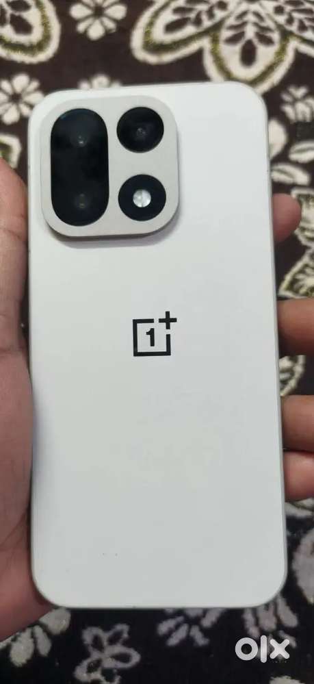 Oneplus 15 11 manth old top and top condition 16/512