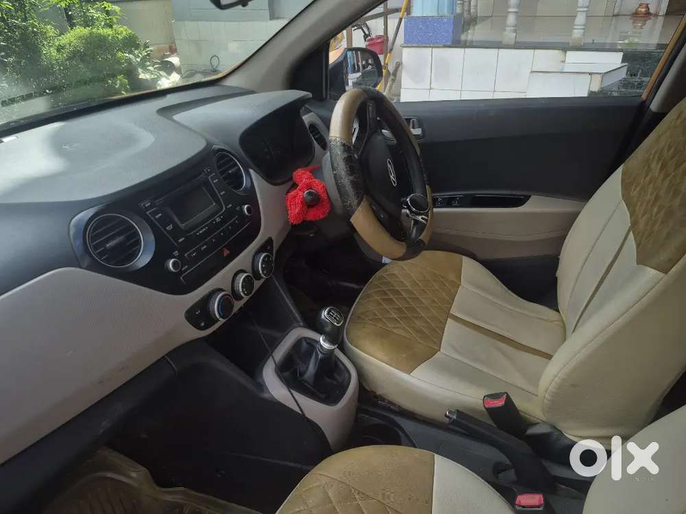 Grand I10 Sportz 2016 Model
