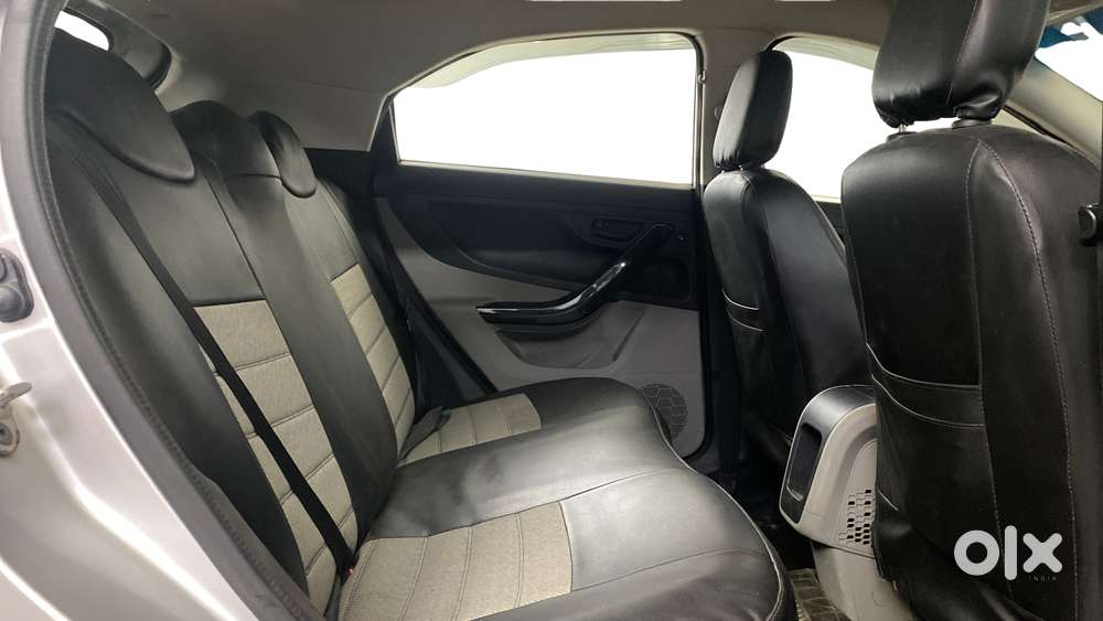 Tata Nexon 1.2 Revotron Xma, 2018, Petrol