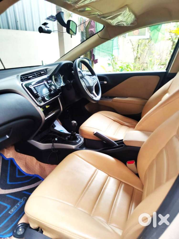 Honda City Petrol 2016(manual) - Single Owner, Doctor Owned