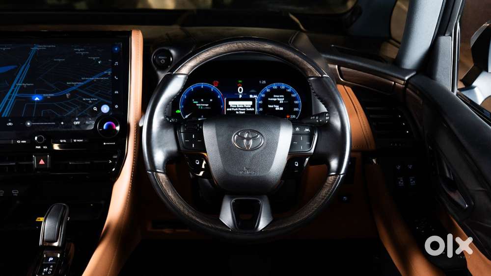 Toyota Vellfire Vip – Executive Lounge, 2025, Petrol