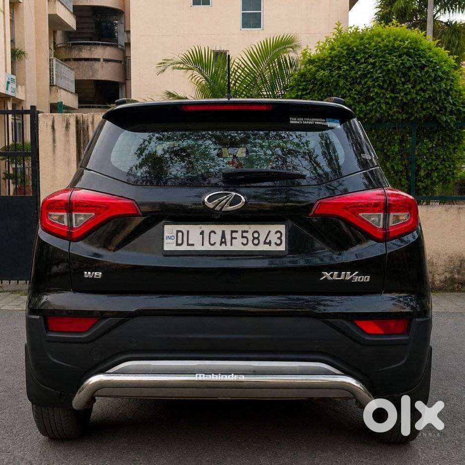 Mahindra Xuv300 W8, 2022, Petrol