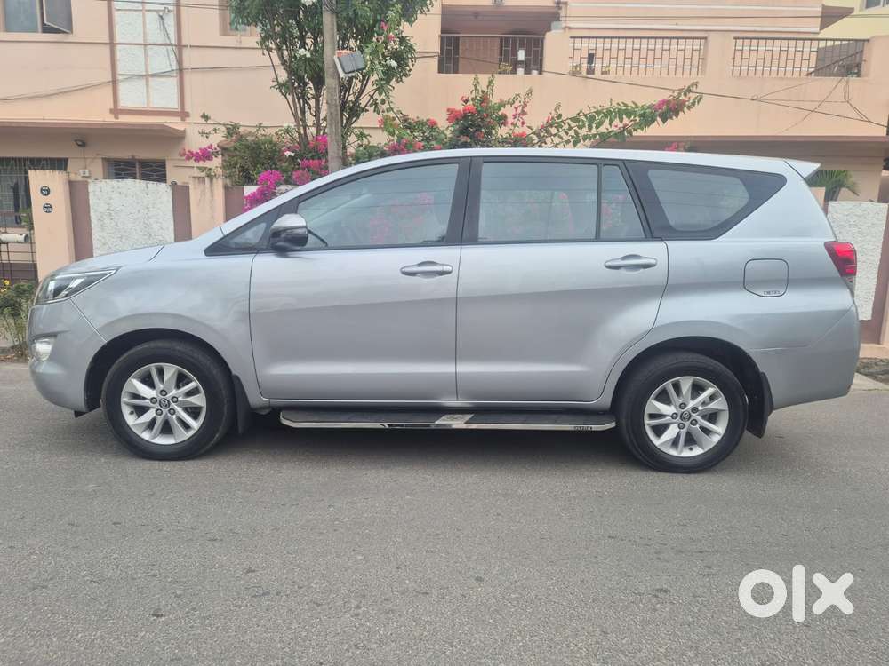 Toyota Innova Crysta 2.4 G Mt, 2016, Diesel