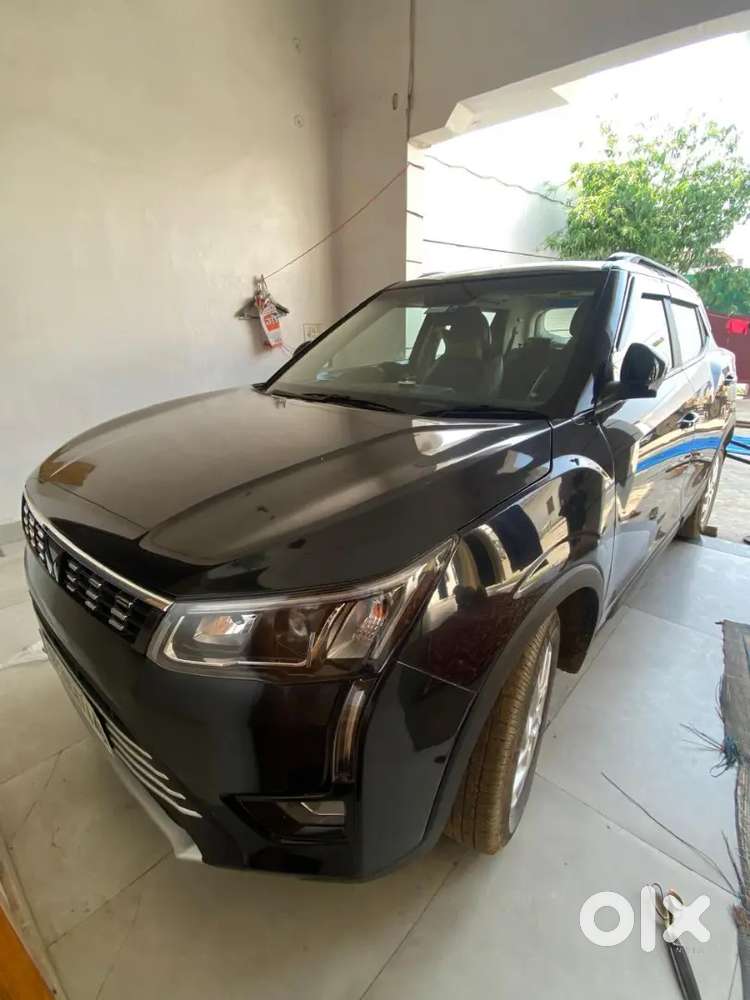 Mahindra Xuv300 Turbosport 2024 Petrol 6000 Km Driven