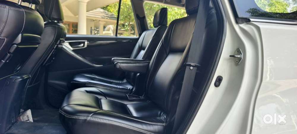 Toyota Innova Crysta 2.4 V, 2017, Diesel