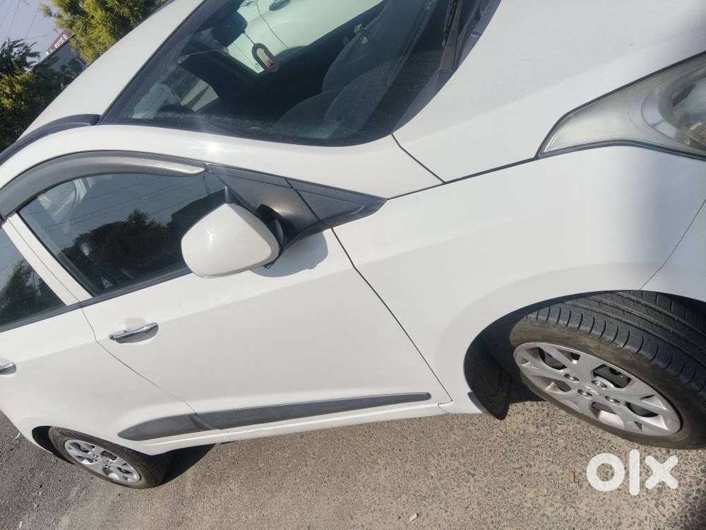 Hyundai Grand I10 Sportz Edition, 2015, Petrol