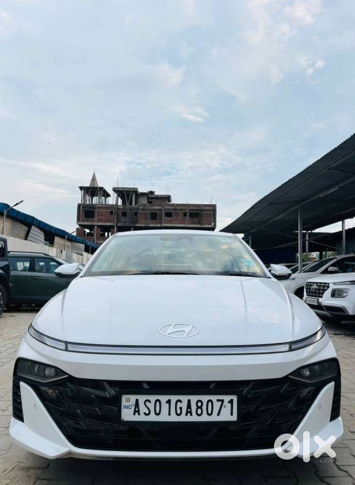 Hyundai Verna 1.5 Sx (o) Vtvt Ivt, 2024, Petrol