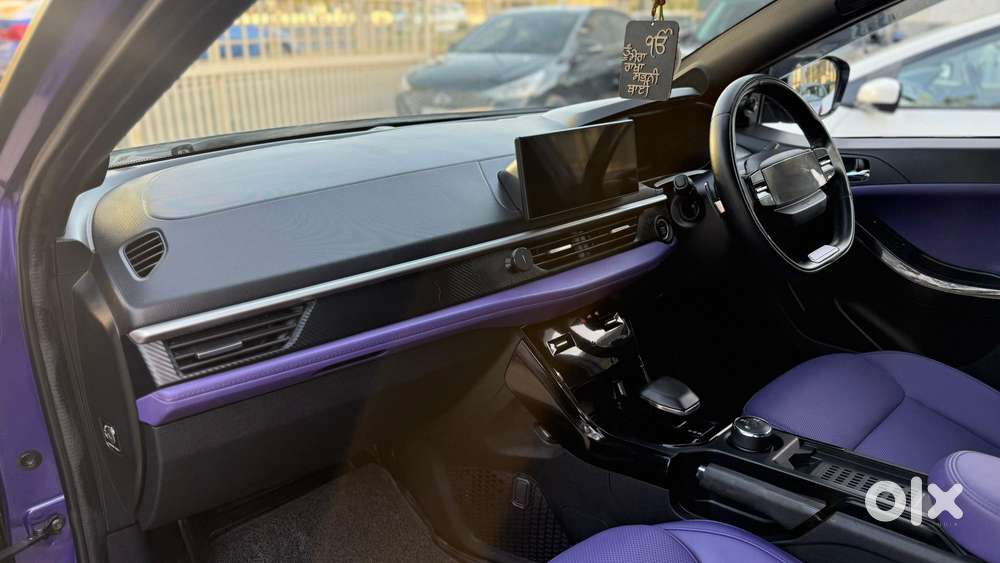 Tata Nexon Fearless Plus S Purple 1.5 Revotorq Diesel 6amt Dual Tone..