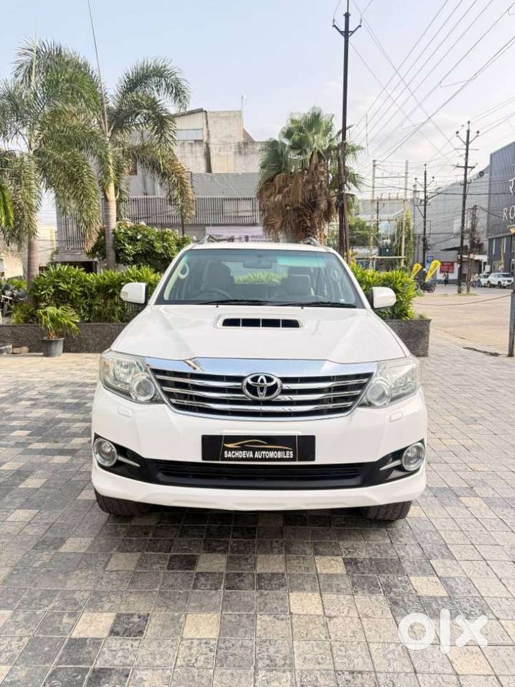 Toyota Fortuner 3.0 4x2 Automatic, 2015, Diesel