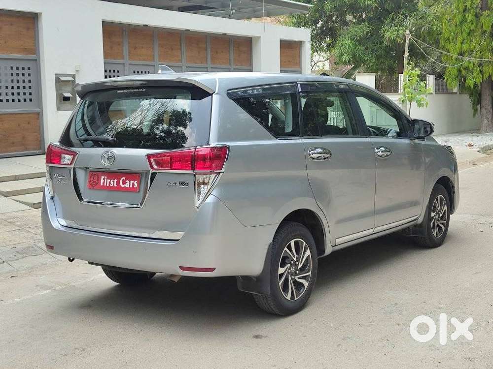 Toyota Innova Crysta