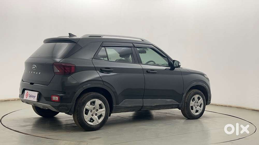 Hyundai Venue 1.2 S Plus, 2021, Petrol