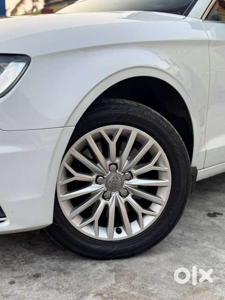 Audi A3 1.8 40 Tfsi Premium Plus + Sunroof, 2016, Petrol