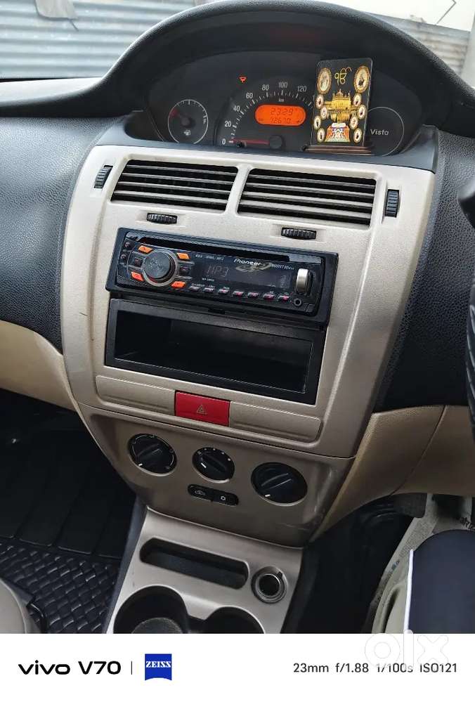 Tata Indica Vista Terra 2011