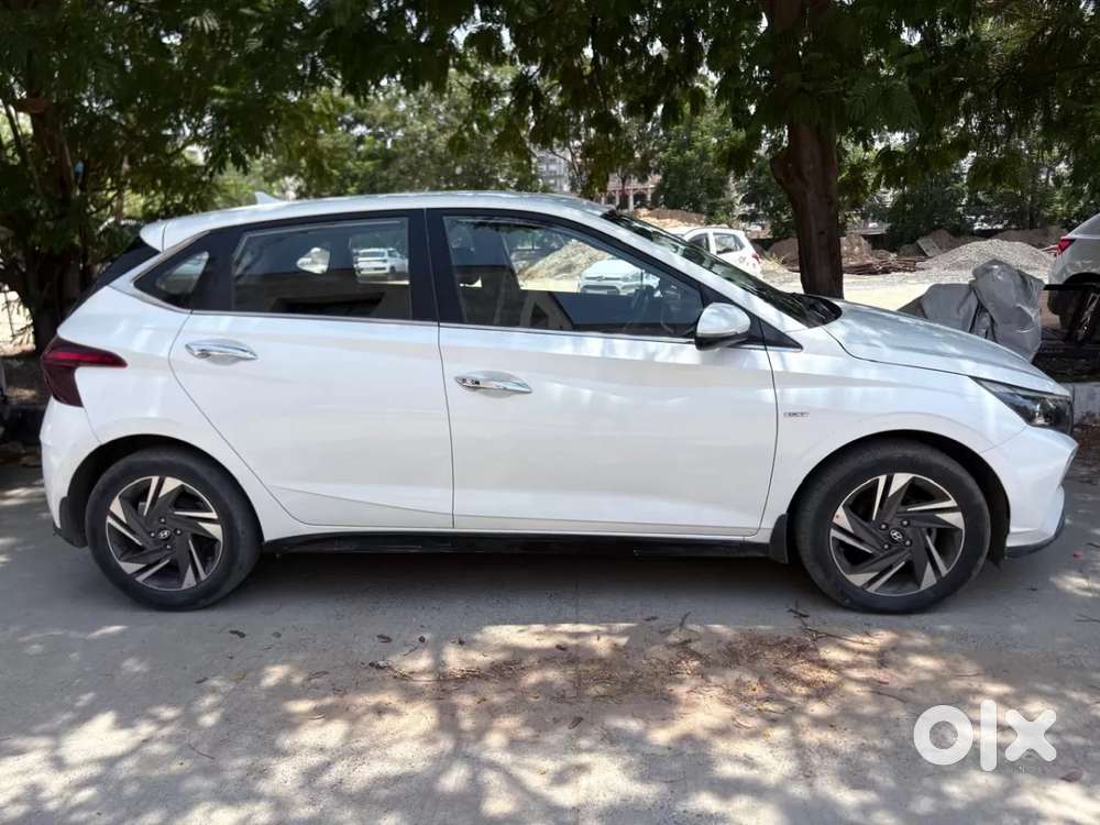 Hyundai I20 Asta (o) 1.2 Ivt, 2022, Petrol