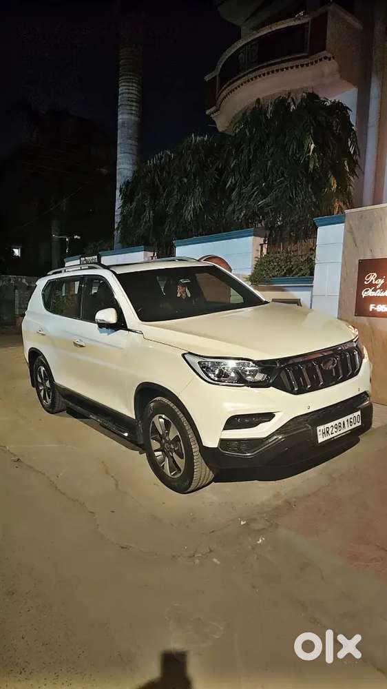 Mahindra Alturas G4 2023 Diesel 24500 Km Driven