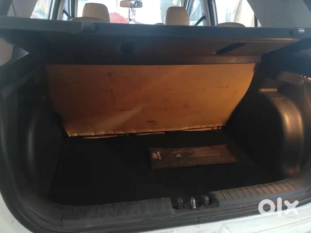 Hyundai New Venue 2022 Petrol Well Maintained