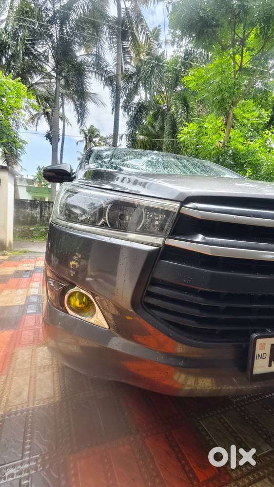 Toyota Innova Crysta 2.4 G 2019