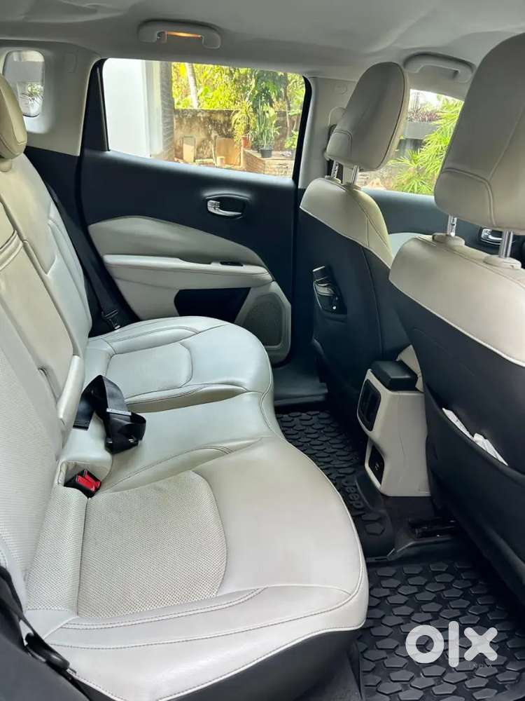 Jeep Compass Limited 2.0 Diesal Manual Black , Excellent Condtion Sale