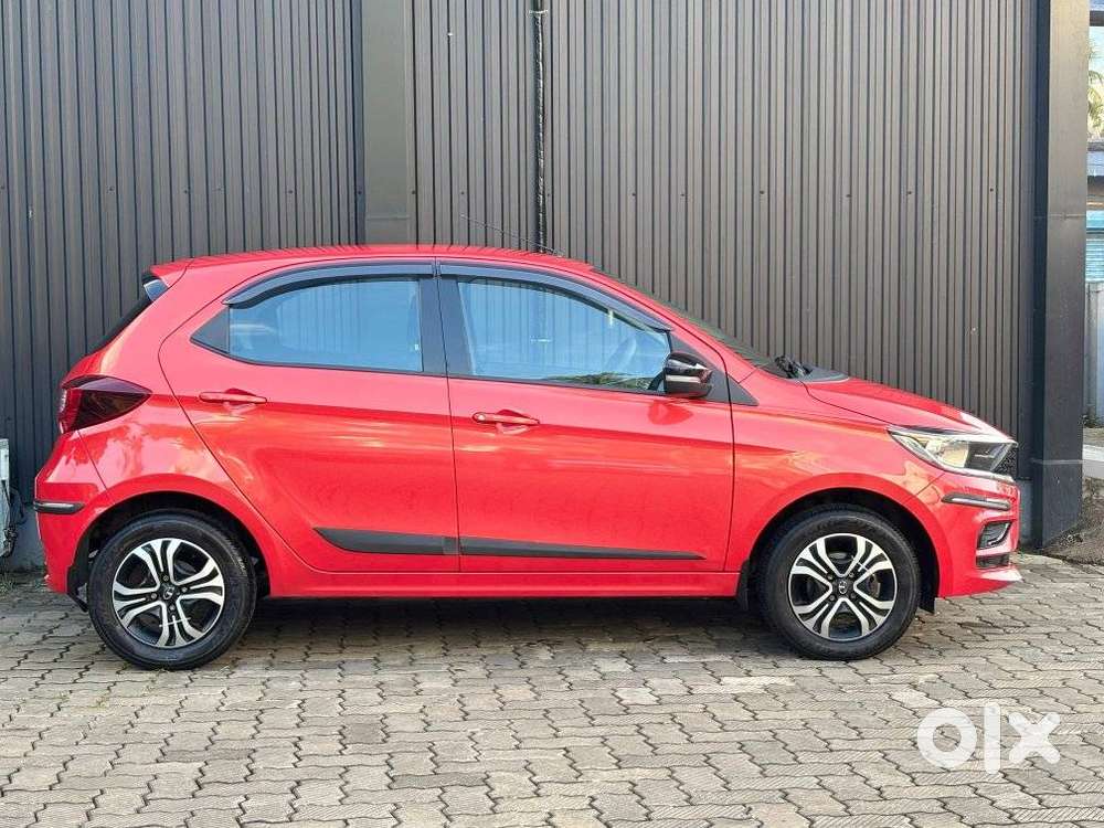 Tata Tiago 1.2 Revotron Xta, 2023, Petrol