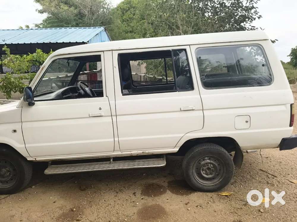 Toyota Qualis 2.4 D 2003