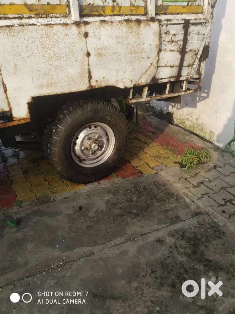 Mahindra Bolero Pickup On Time Service Tyre 70% And No Problem Ok