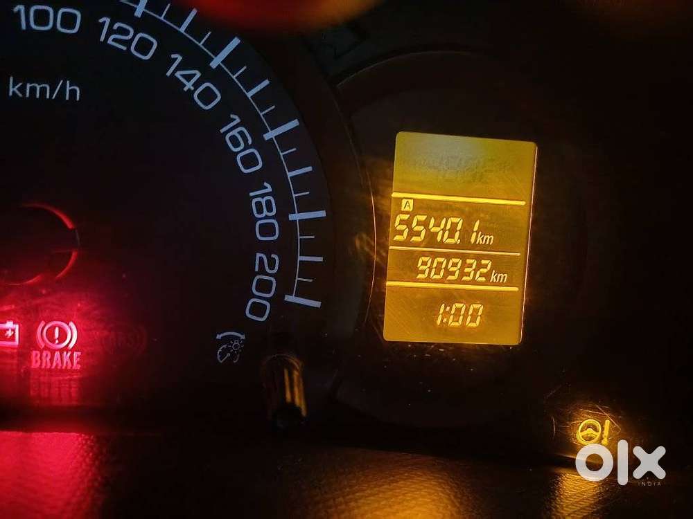 Maruti Suzuki Swift Dzire Lxi Option, 2015, Petrol