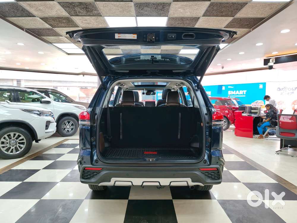 Toyota Innova Hycross 2.0 Zx Hybrid 7 Str, 2024, Cng & Hybrids