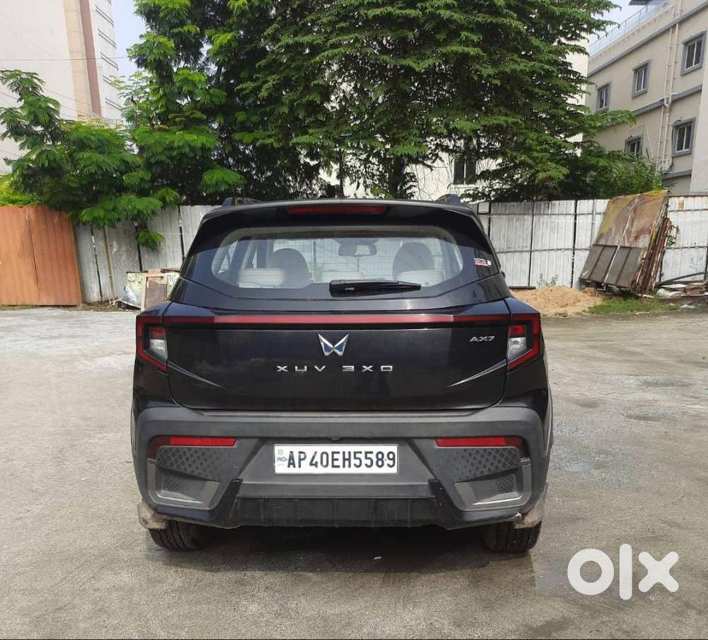 Mahindra Xuv 3xo 2024 Petrol 14200 Km Driven