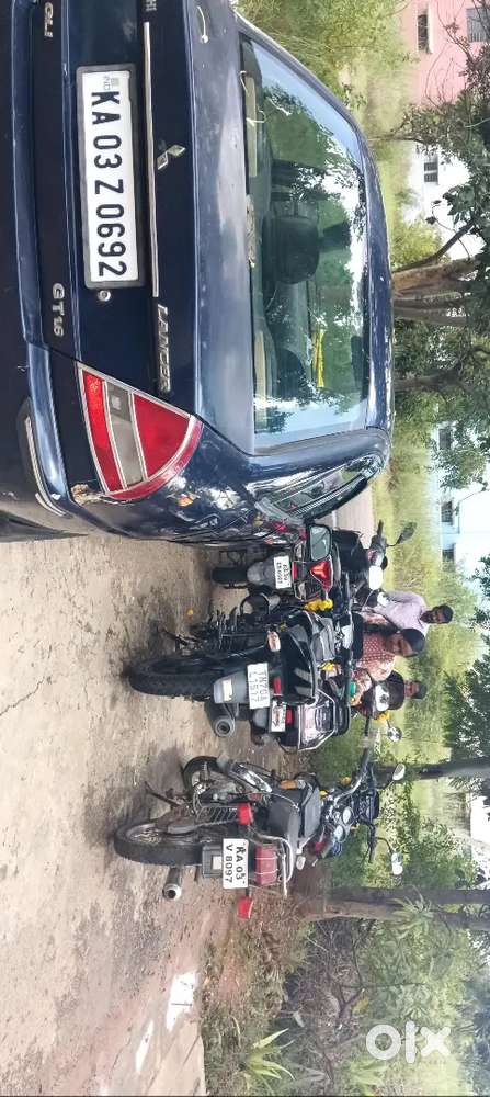 Mitsubishi Lancer 2000 Petrol 98000 Km Driven