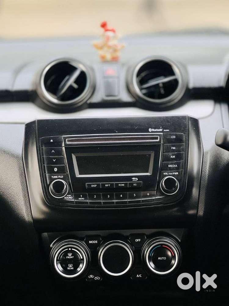 Maruti Suzuki Swift 2018 Amt Zxi, 2019, Petrol